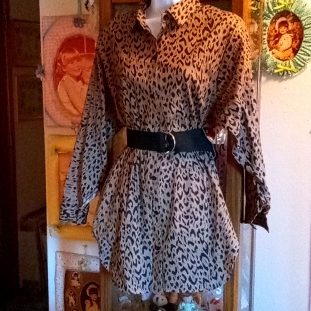 Vintage 80's, Leopard Print, BIG SHIRT/Mini Dress with Belt